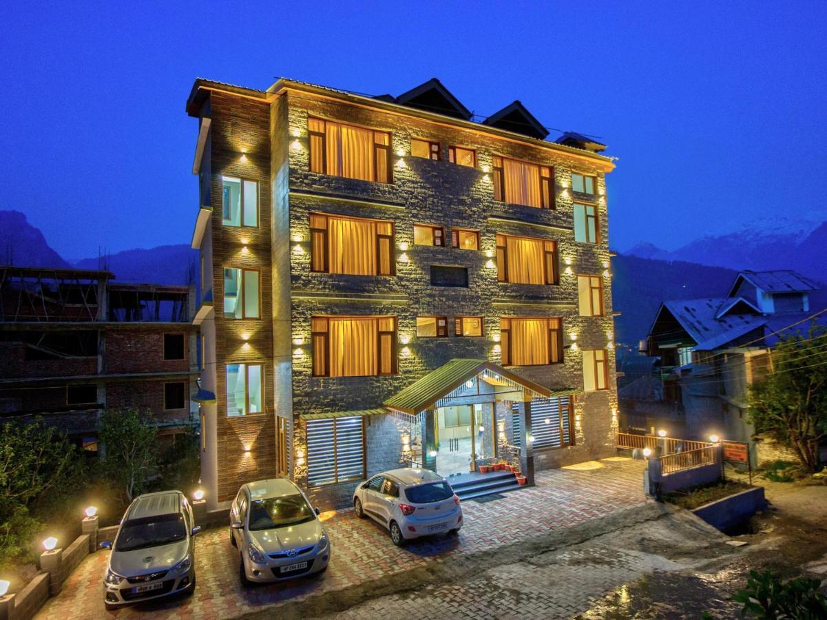 Готель Swastik Grand Manali Екстер'єр фото