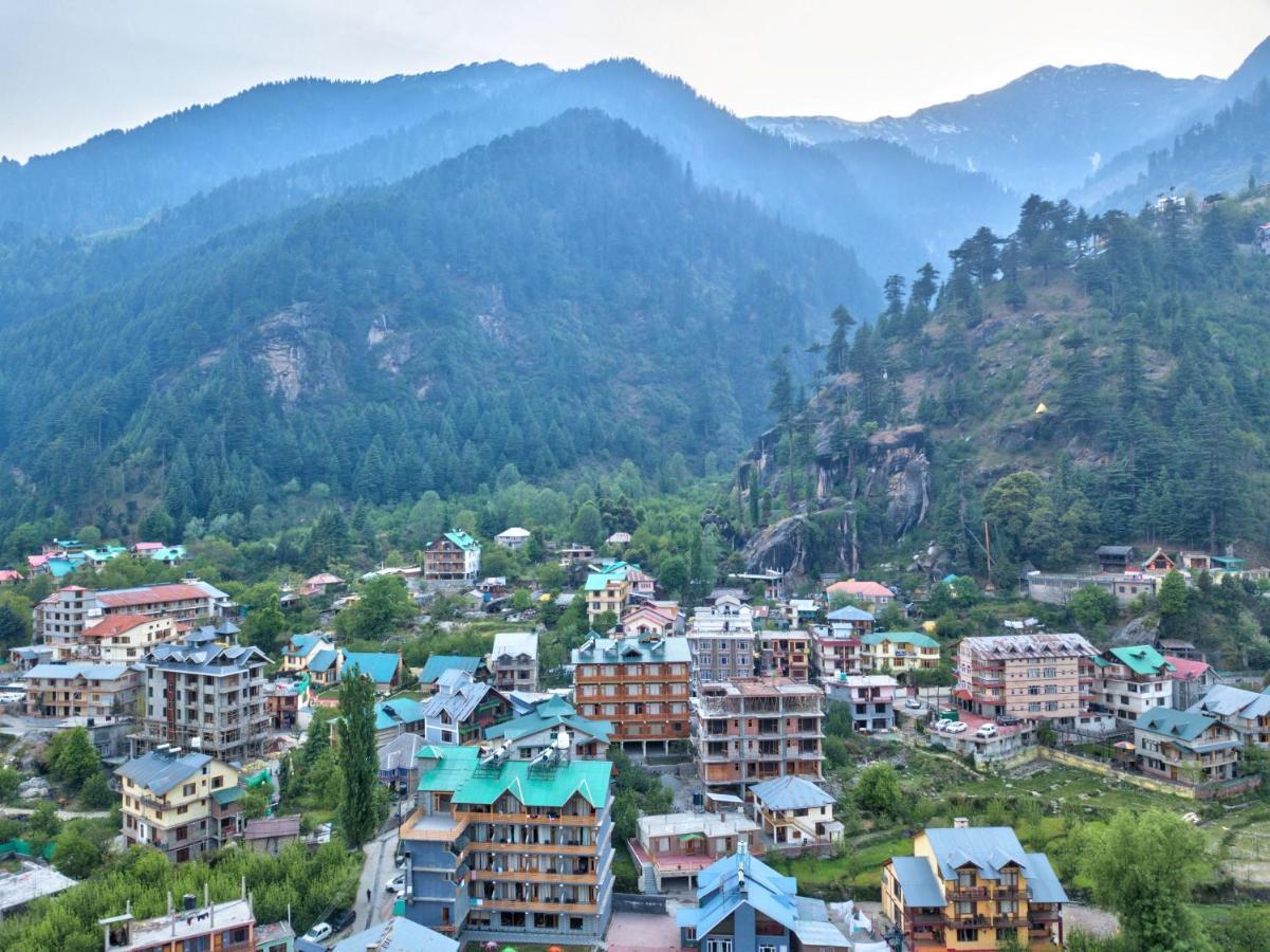 Готель Swastik Grand Manali Екстер'єр фото
