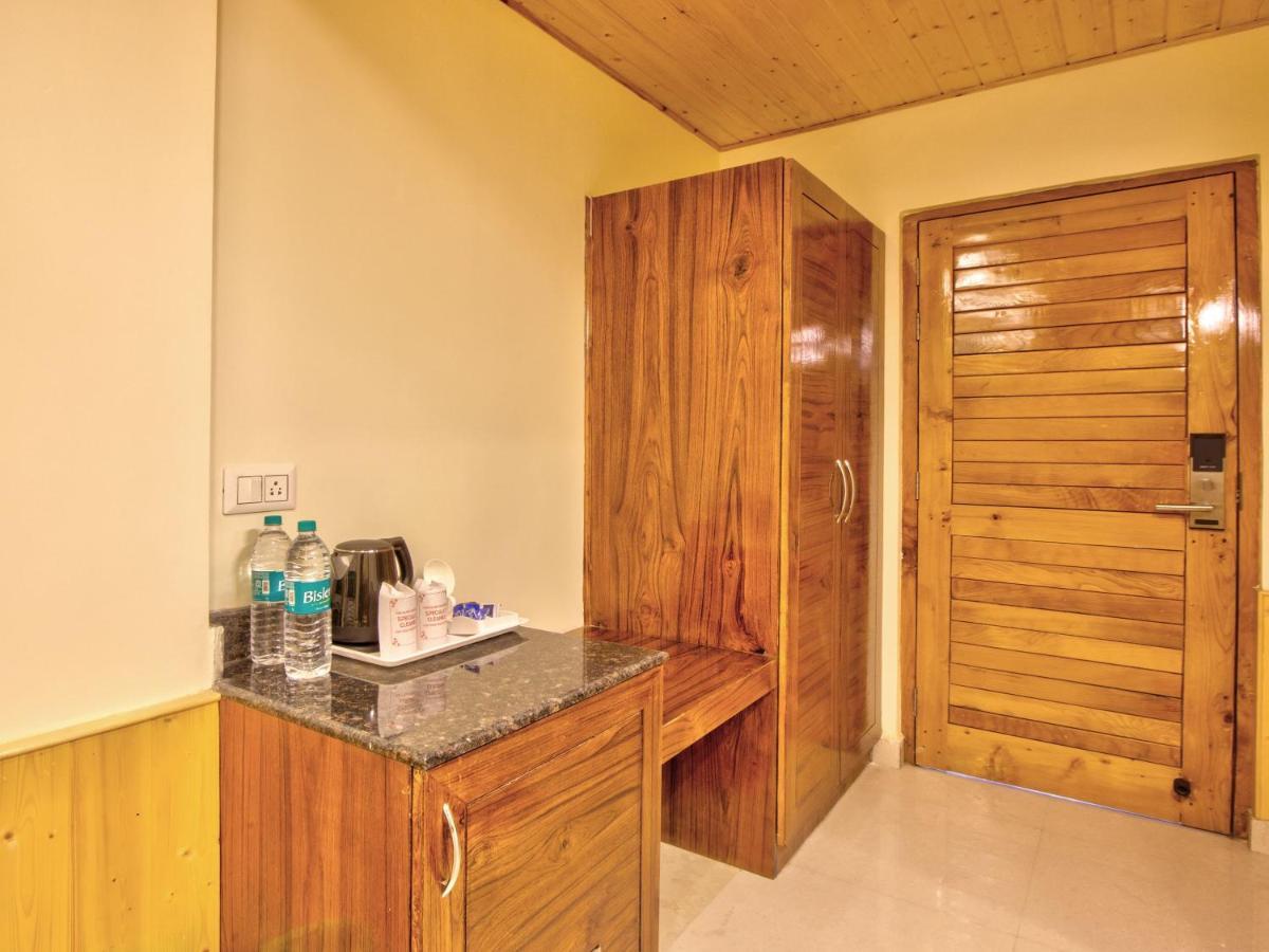 Готель Swastik Grand Manali Екстер'єр фото
