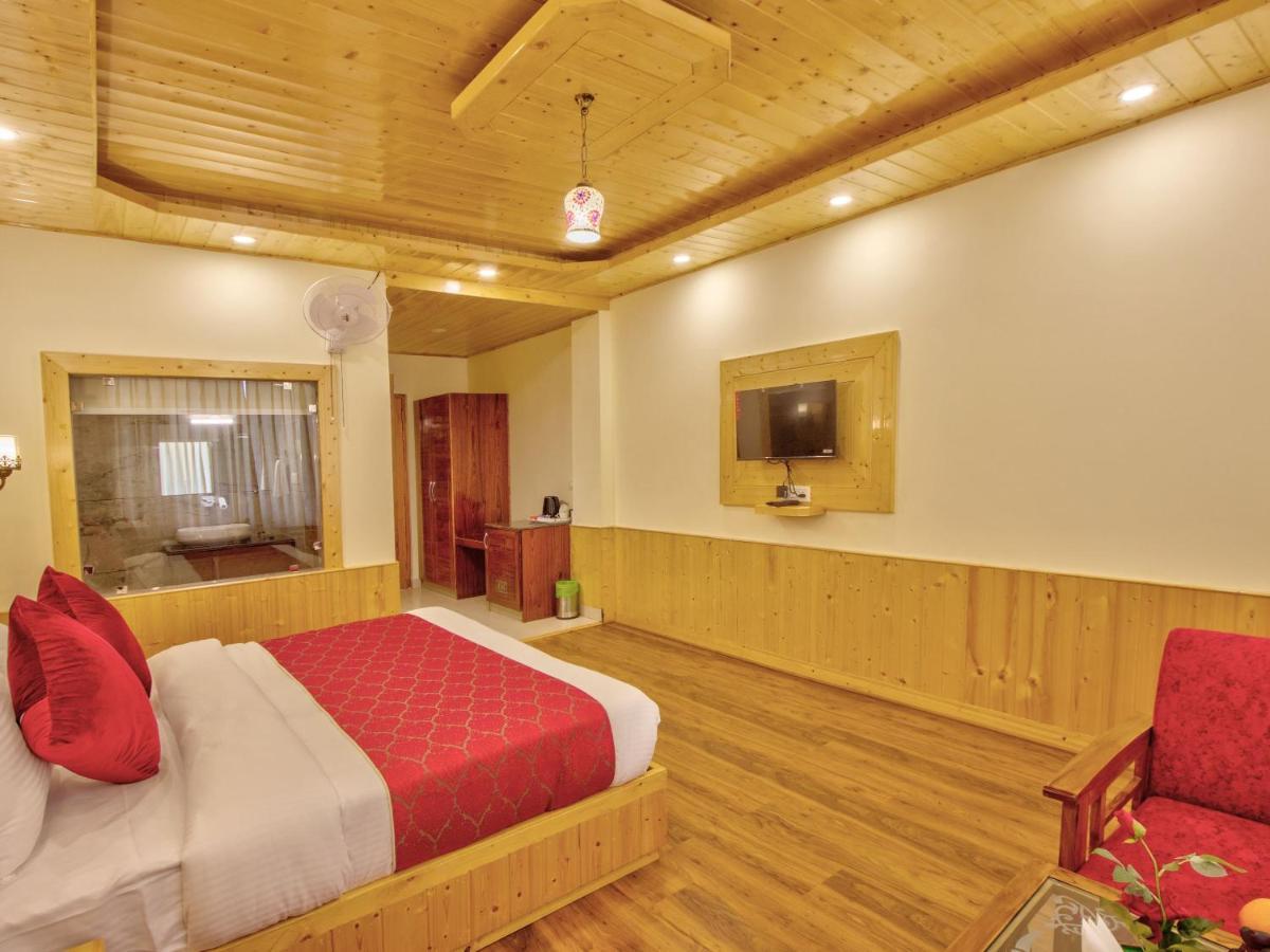 Готель Swastik Grand Manali Екстер'єр фото
