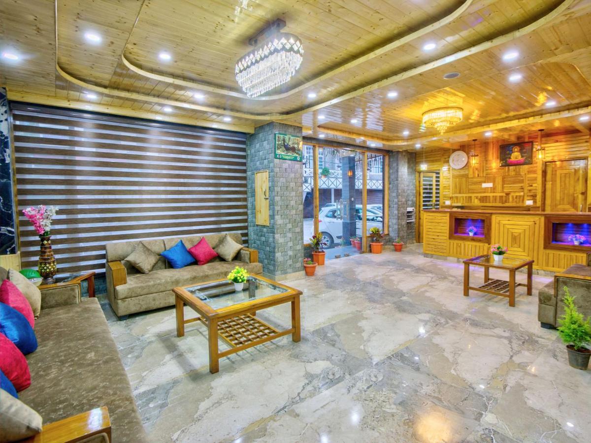 Готель Swastik Grand Manali Екстер'єр фото