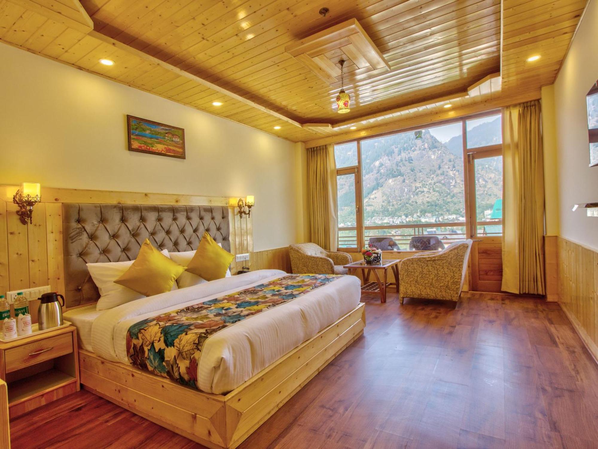 Готель Swastik Grand Manali Екстер'єр фото