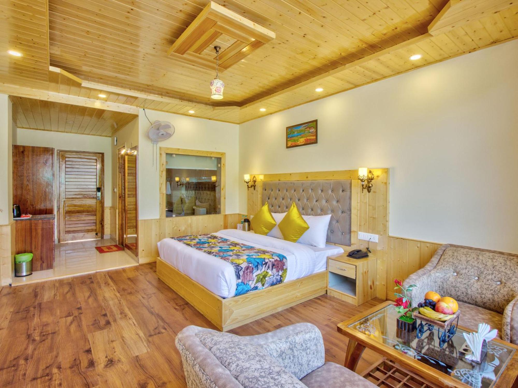 Готель Swastik Grand Manali Екстер'єр фото
