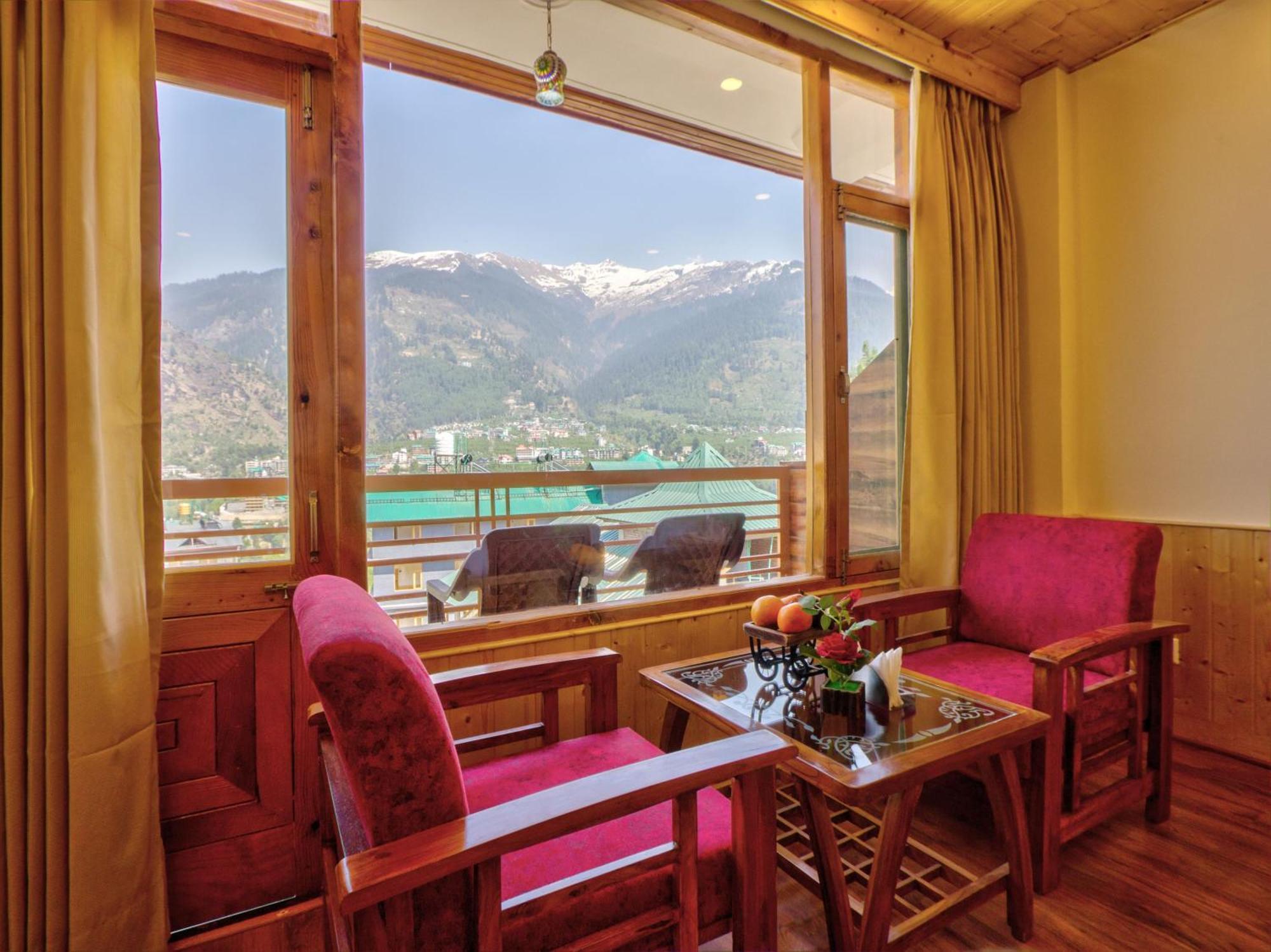 Готель Swastik Grand Manali Екстер'єр фото